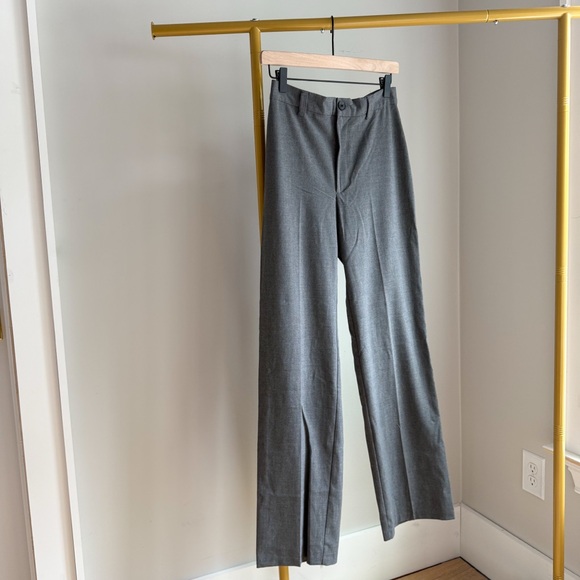 NWOT Pull & Bear Classic Gray Trousers - Picture 1 of 4